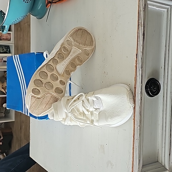 Adidas - Picture 2 of 4